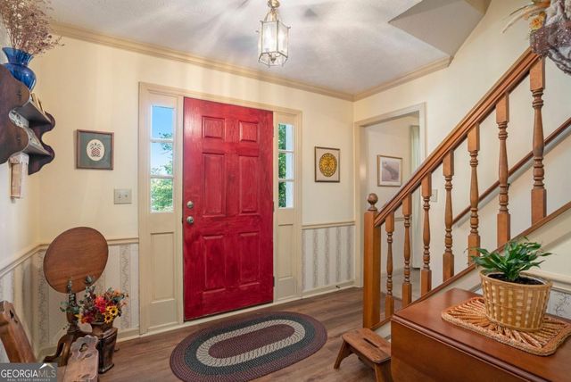 2260 Deer Oaks Trail, Lawrenceville, GA 30044