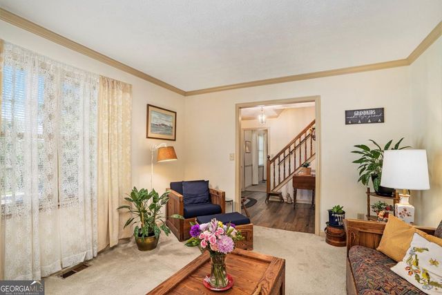 2260 Deer Oaks Trail, Lawrenceville, GA 30044
