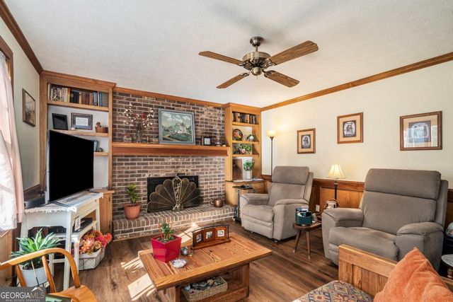 2260 Deer Oaks Trail, Lawrenceville, GA 30044