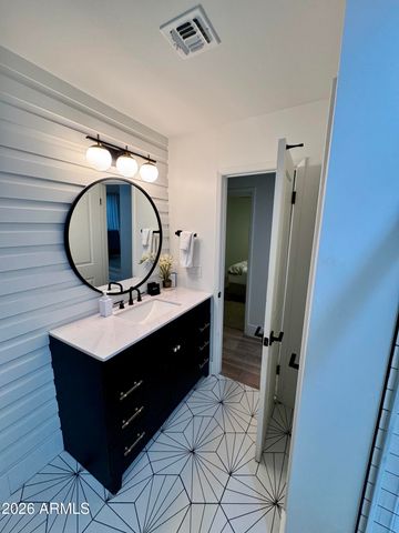 8507 E BONNIE ROSE Avenue E, Scottsdale, AZ 85250