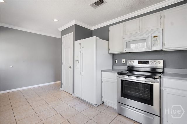 24 Saint Ives Drive, Savannah, GA 31419