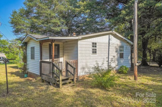 5091 Fairview Church Road, Lincolnton, NC 28092