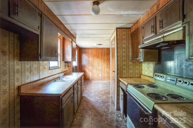 5091 Fairview Church Road, Lincolnton, NC 28092