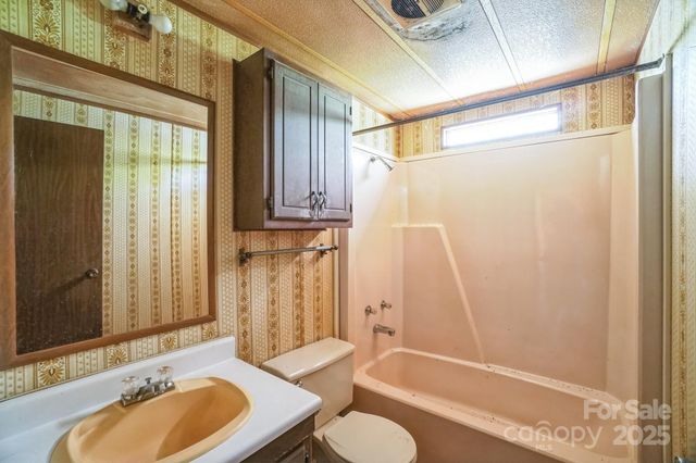 5091 Fairview Church Road, Lincolnton, NC 28092