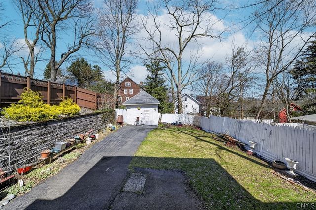 204 Parkway Drive, Syracuse, NY 13207