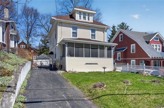 204 Parkway Drive, Syracuse, NY 13207