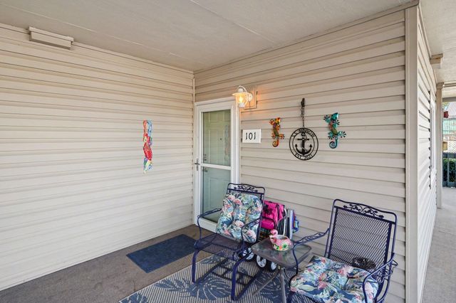 4445 Kingsport Rd Unit 101, Little River, SC 29566