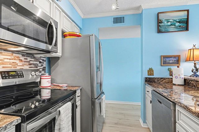 4445 Kingsport Rd Unit 101, Little River, SC 29566