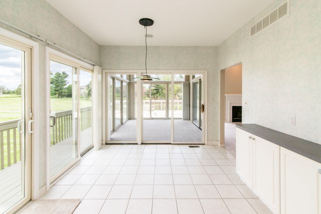 1989 Stonebridge Drive N, Pittsfield Charter Twp, MI 48108