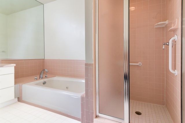 1989 Stonebridge Drive N, Pittsfield Charter Twp, MI 48108