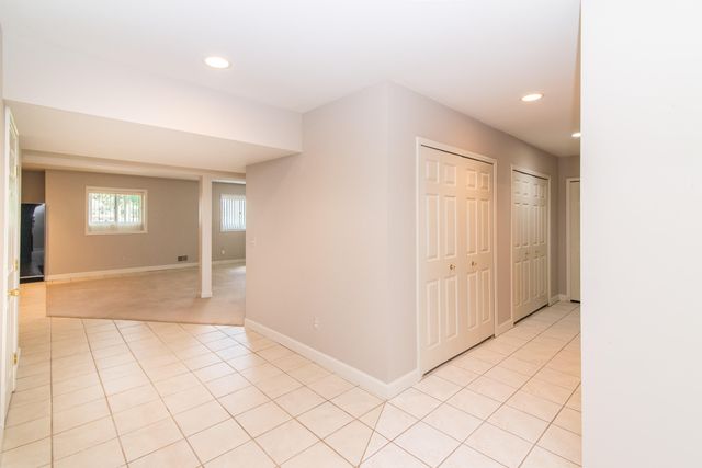 1989 Stonebridge Drive N, Pittsfield Charter Twp, MI 48108