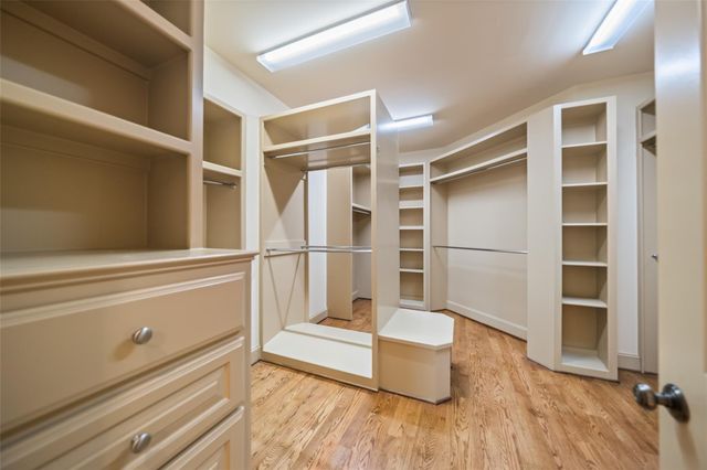 4607 Regent Manor Drive, Kingwood, TX 77345