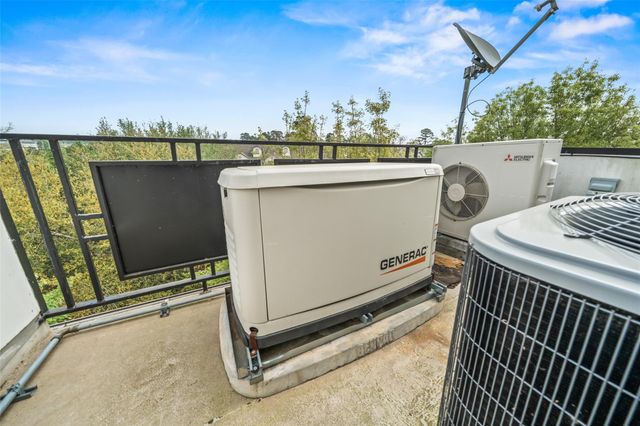 4607 Regent Manor Drive, Kingwood, TX 77345