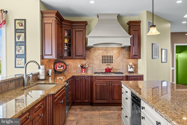 4 HADDINGTON WAY, Medford, NJ 08055