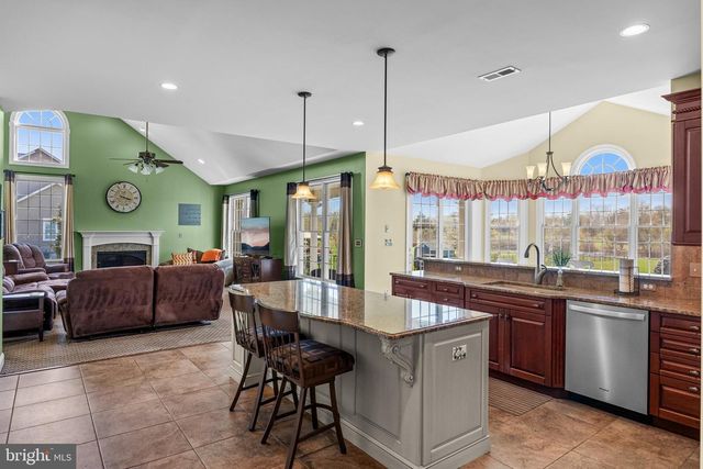 4 HADDINGTON WAY, Medford, NJ 08055