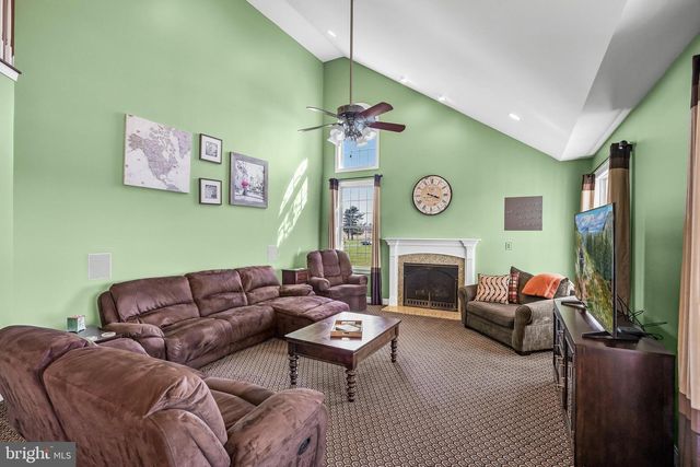 4 HADDINGTON WAY, Medford, NJ 08055