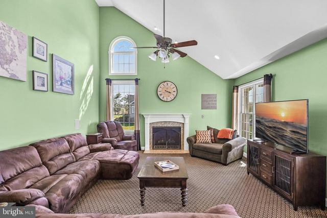 4 HADDINGTON WAY, Medford, NJ 08055