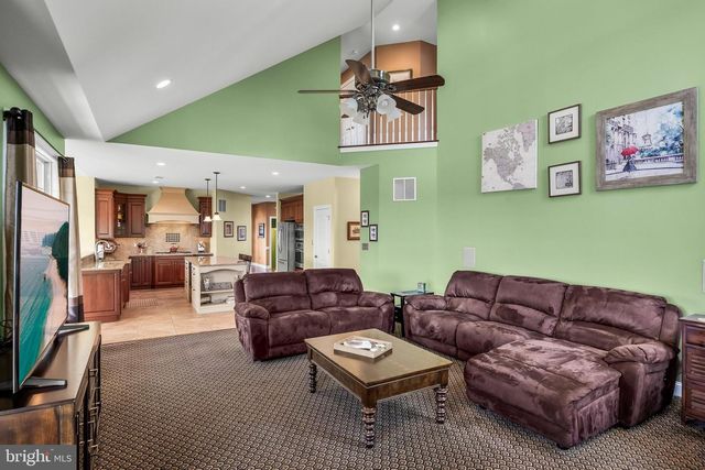 4 HADDINGTON WAY, Medford, NJ 08055
