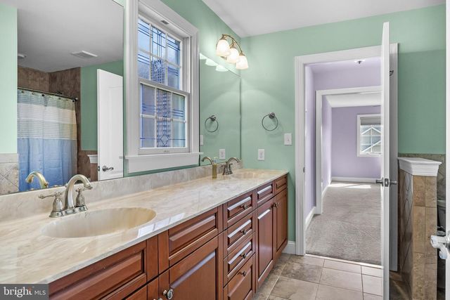 4 HADDINGTON WAY, Medford, NJ 08055