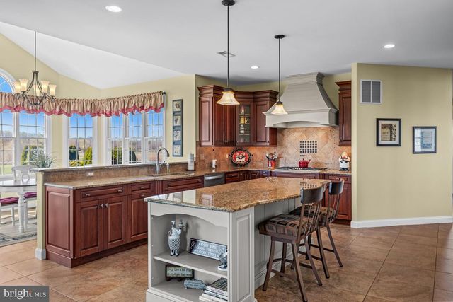 4 HADDINGTON WAY, Medford, NJ 08055