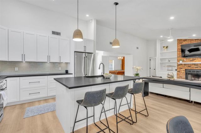 853 PINE SHADOW DRIVE, Apopka, FL 32712