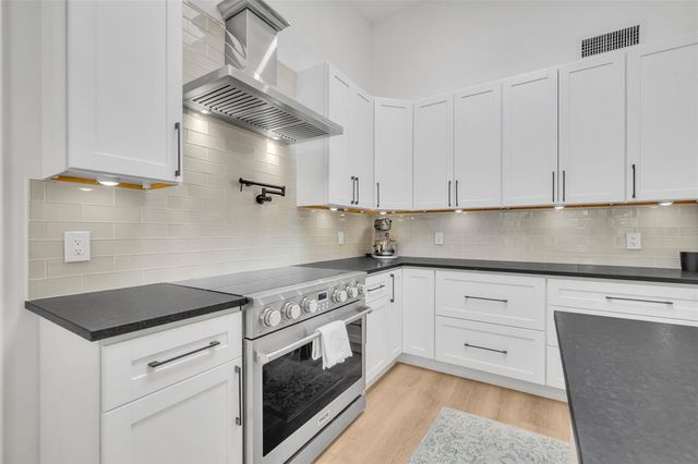 853 PINE SHADOW DRIVE, Apopka, FL 32712