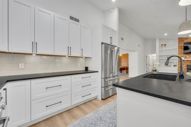 853 PINE SHADOW DRIVE, Apopka, FL 32712