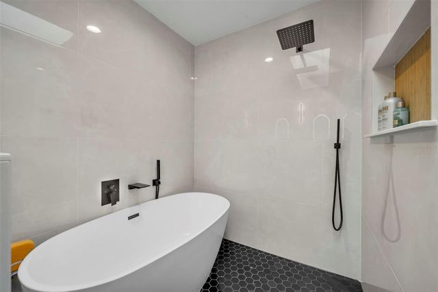 853 PINE SHADOW DRIVE, Apopka, FL 32712