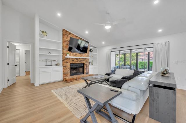 853 PINE SHADOW DRIVE, Apopka, FL 32712