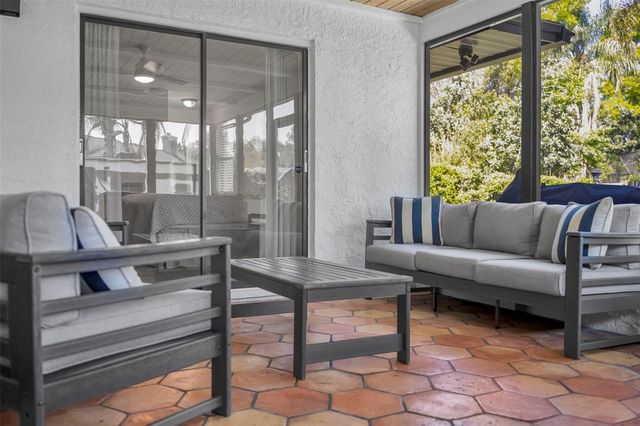 853 PINE SHADOW DRIVE, Apopka, FL 32712