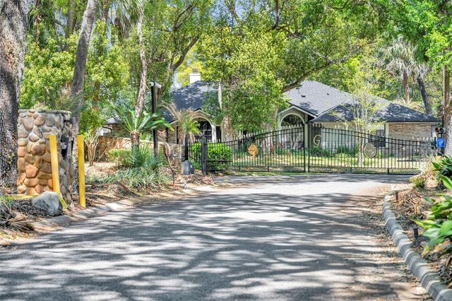 853 PINE SHADOW DRIVE, Apopka, FL 32712