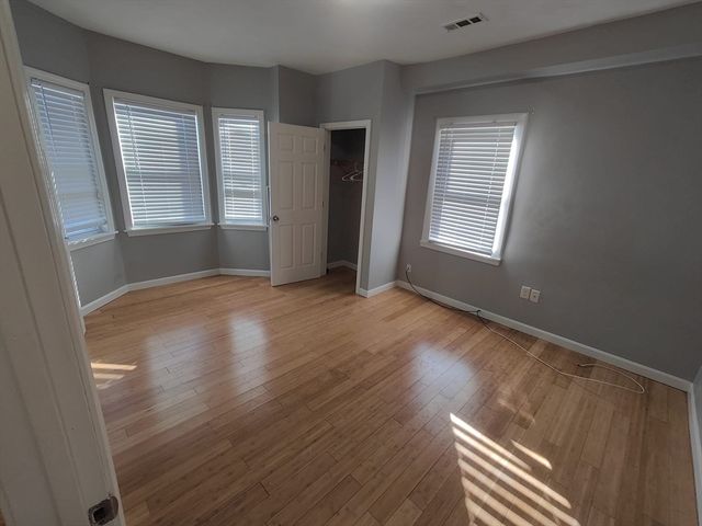 30 Vine St 2, Haverhill, MA 01830