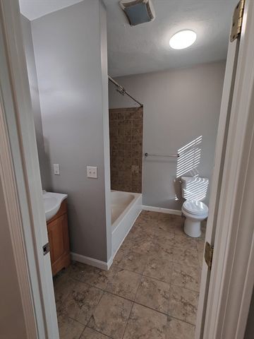 30 Vine St 2, Haverhill, MA 01830
