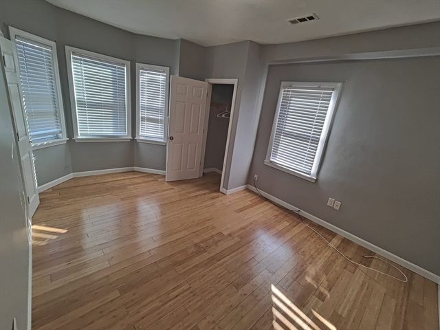 30 Vine St 2, Haverhill, MA 01830