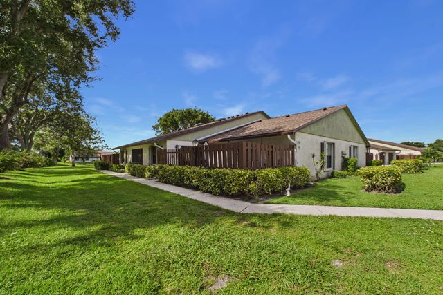3760 Coco Loba Lane, Boynton Beach, FL 33436