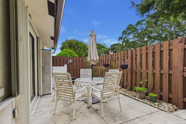 3760 Coco Loba Lane, Boynton Beach, FL 33436