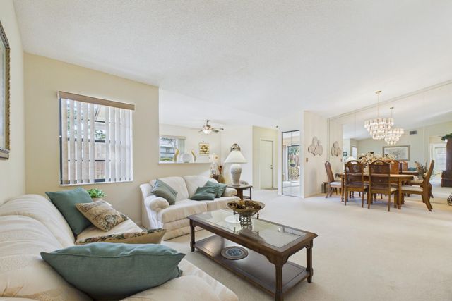 3760 Coco Loba Lane, Boynton Beach, FL 33436