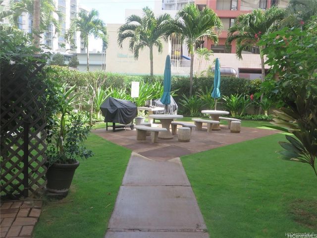 425 Ena Road B1105, Honolulu, HI 96815