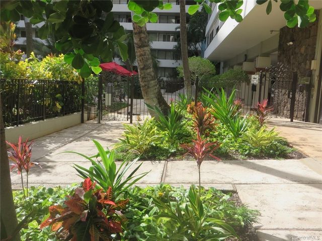 425 Ena Road B1105, Honolulu, HI 96815