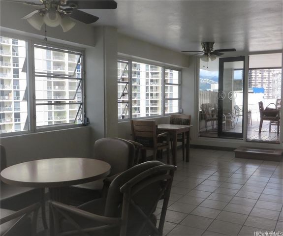 425 Ena Road B1105, Honolulu, HI 96815