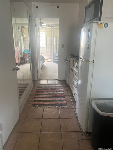 425 Ena Road B1105, Honolulu, HI 96815