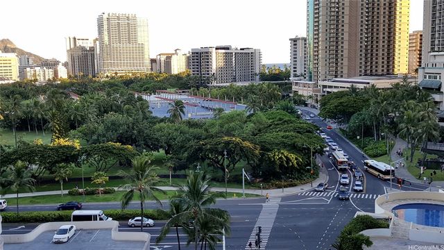 425 Ena Road B1105, Honolulu, HI 96815