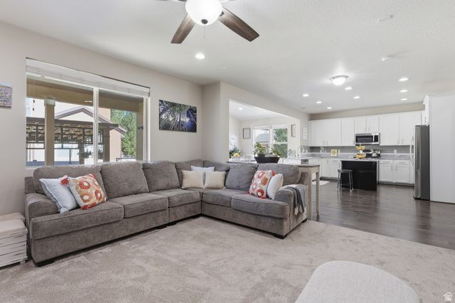 10338 S VENENZIA WAY, South Jordan, UT 84095