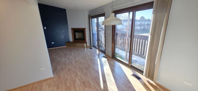 660 Cumberland Trail BB2, Roselle, IL 60172