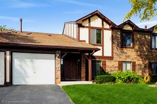 660 Cumberland Trail BB2, Roselle, IL 60172