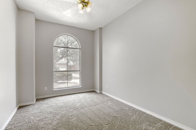 3632 Stone Creek Lane S, Fort Worth, TX 76137