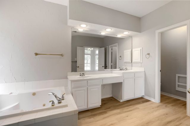 3632 Stone Creek Lane S, Fort Worth, TX 76137