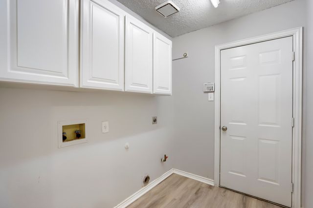 3632 Stone Creek Lane S, Fort Worth, TX 76137