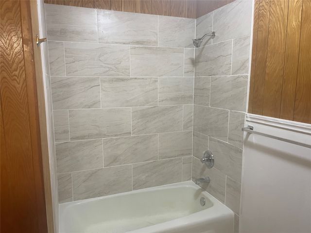 805 S Bradford Street, Overton, TX 75684