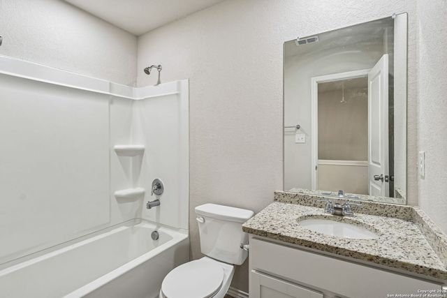 7356 Misty Ridge Dr Apt 14, Converse, TX 78109